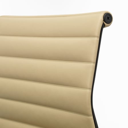 Chaise de bureau Aluminium Chair EA101 cuir marron / Eames, 1958 - NON pivotant - Vitra