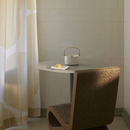 Théière Unikko céramique blanc / 70 cl - Poignée bois - Marimekko
