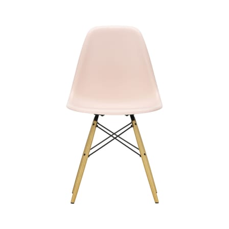 RE DSW - Eames Plastic Side Chair Chair plastic material pink / (1950) - Light wood legs / Recycled - Vitra