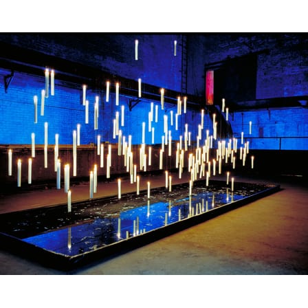 Bougie Fly Candle Fly! cire blanc à suspendre / Georg Baldele, 1996 - Ingo Maurer