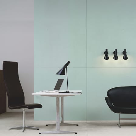 Applique AJ métal noir / Sans câble - Orientable / Arne Jacobsen, 1957 - Louis Poulsen