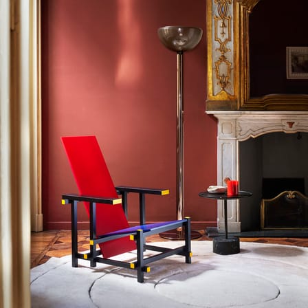 Sessel Red and Blue holz blau rot / Gerrit Thomas Rietveld, 1918 - CASSINA