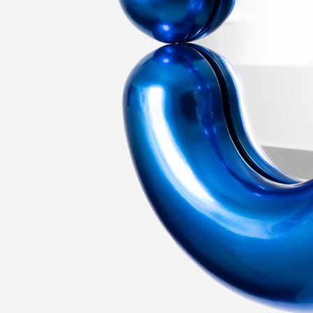 Miroir mural Zodiac Bumper Medium céramique bleu /  L 55 x H 90 cm - Jean-Baptiste Fastrez, 2020 - Moustache