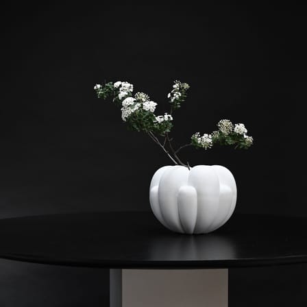 Bloom Petit Vase ceramic white / Ø 22.5 x H 18 cm - 101 COPENHAGEN