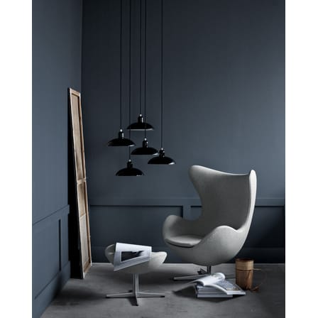 Repose-pieds Egg métal cuir marron - Fritz Hansen