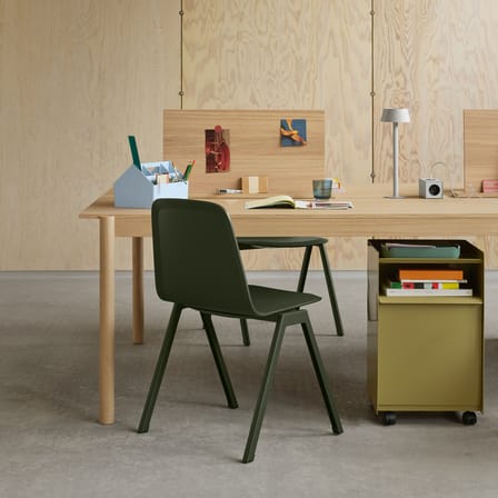 Desserte à roulettes Folded Low métal noir / 1 porte - H 61,5 cm - Muuto