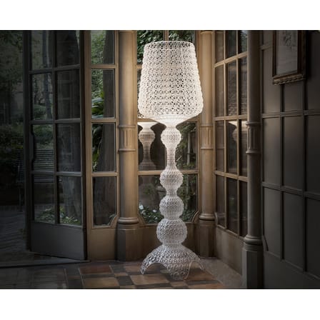 Lampadaire Kabuki Indoor plastique noir / LED - Pour l'intérieur - H 165 cm - Kartell
