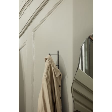 Miroir mural Pond Large gris argent métal / 63,5 x 110 cm - Ferm Living