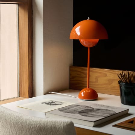Lampe de table Flowerpot VP3 métal orange / H 50 cm - By Verner Panton, 1968 - &tradition