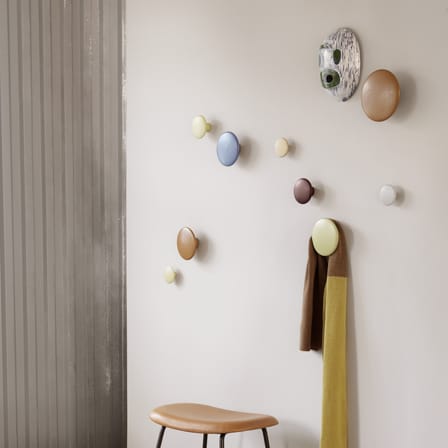 Patère The Dots Wood Medium / Bois - Ø 13 cm - Muuto