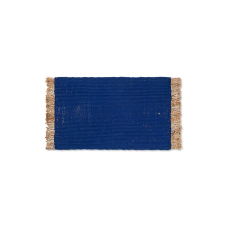 Tapis Block Mat  bleu / 50 x 80 cm - Jute & bouteilles plastique recyclées - Ferm Living