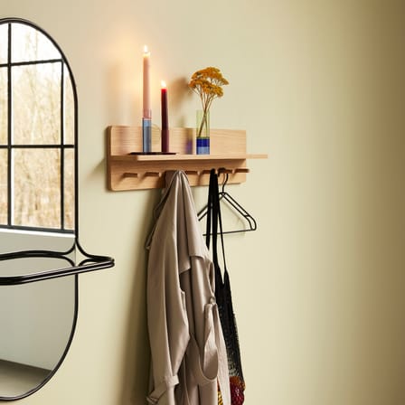 Miroir mural Carry métal noir / Porte-serviettes intégré - H 102 cm - HÜBSCH
