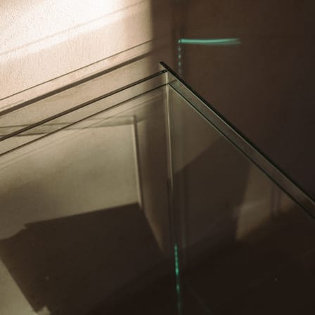 Table d'appoint Rivet Box verre transparent - Frama 