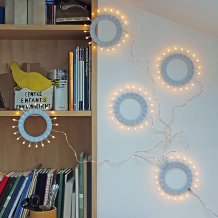 Applique avec prise Fleur de Givre plastique blanc transparent LED / Fixation murale - Tsé-Tsé