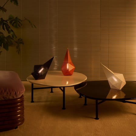 Lampe sans fil rechargeable Bagdad métal noir / Mathieu Matégot, 1954 - Acier perforé - Gubi