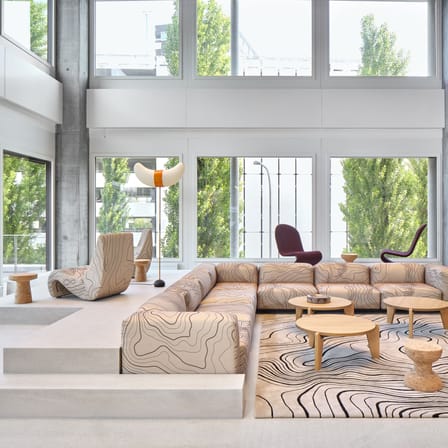 Lampadaire Akari  BB3-33S papier beige /Isamu Noguchi, 1951 - L 75 x H 170 cm - Vitra