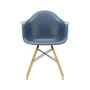 RE DAW - Eames Plastic Armchair Armchair plastic material blue / (1950) - Light wood legs / Recycled - Vitra