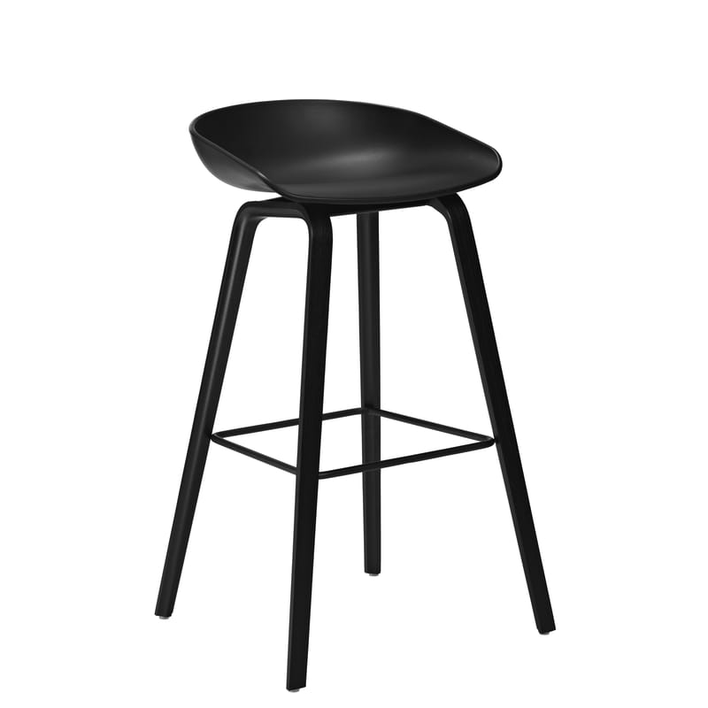 Mobilier - Tabourets de bar - Tabouret de bar About a stool AAS 32 plastique bois noir / H 65 cm - Hay - Noir / Pieds noirs / Repose-pieds noir - Frêne teinté, Polypropylène