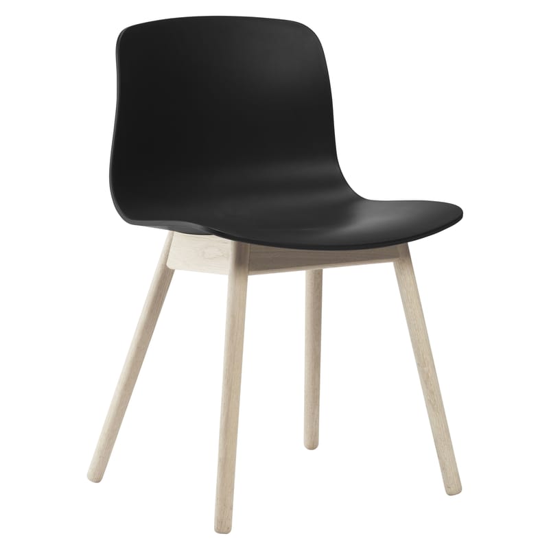 Mobilier - Chaises, fauteuils de salle à manger - Chaise About a chair AAC12 plastique noir bois naturel / pieds bois - Hay - Noir / Pieds bois naturel - Chêne verni, Polypropylène