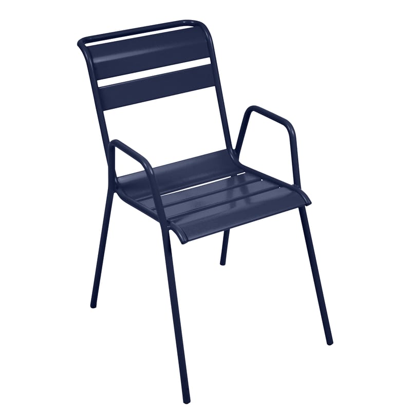 Mobilier - Chaises, fauteuils de salle à manger - Fauteuil bridge empilable Monceau métal bleu / L 52 cm - Fermob - Bleu Abysse - Acier peint