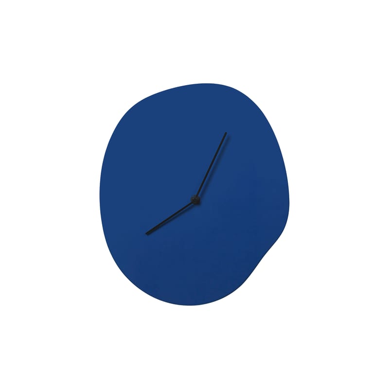 Décoration - Horloges  - Horloge murale Melt bois bleu / L 28 x H 33 cm - Ferm Living - Bleu - MDF