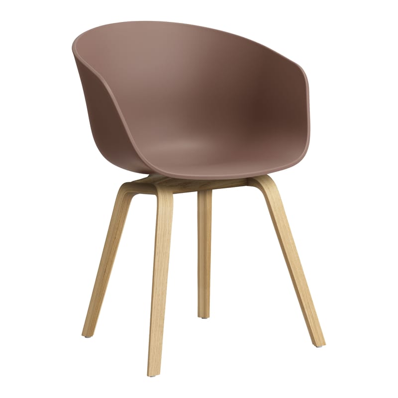 Mobilier - Chaises, fauteuils de salle à manger - Fauteuil  About a chair AAC22 plastique rouge / Recyclé - Hay - Brique Soft / Chêne verni mat - Chêne massif, Polypropylène recyclé