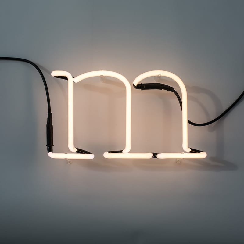 Luminaire - Appliques - Applique avec prise Neon Art verre blanc / Lettre M - Seletti - Lettre M / Blanc - Verre