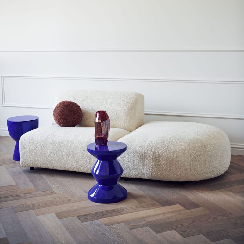 Round store floor sofa