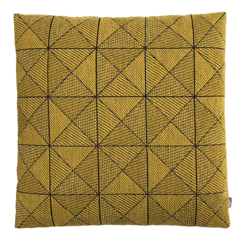Décoration - Coussins - Coussin Tile tissu jaune noir / 50 x 50 cm - Muuto - Jaune -  Plumes, Fibre polyester, Laine vierge