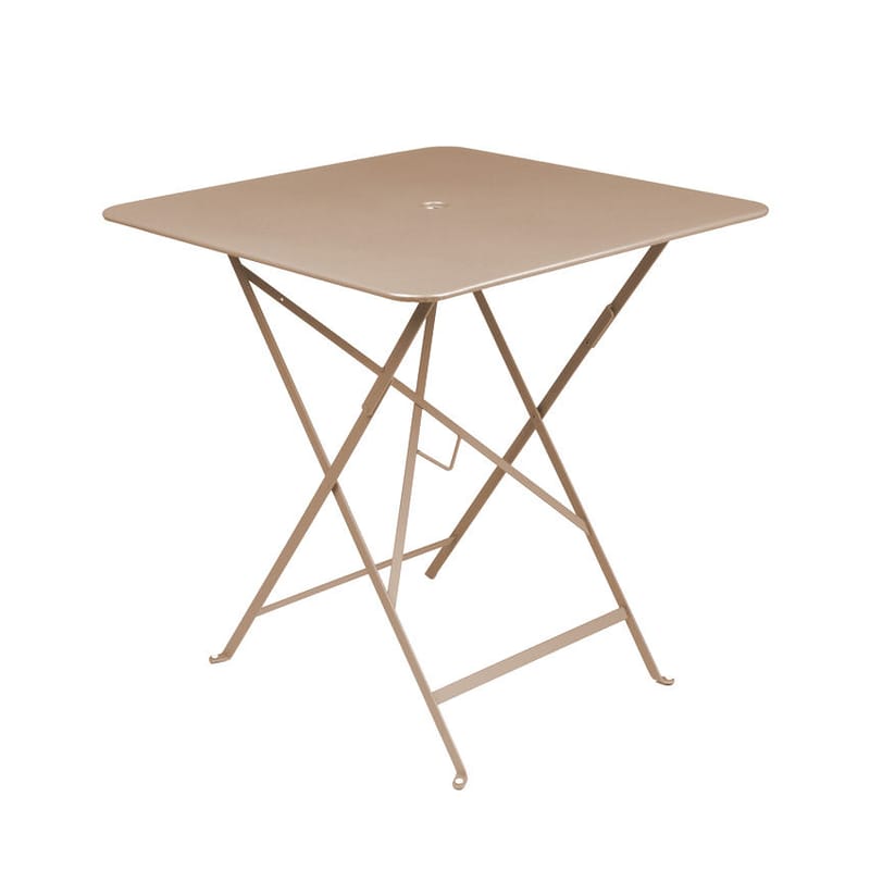 Outdoor - Garden Tables - Bistro Foldable table metal beige 71 x 71 cm - Foldable - With umbrella hole - Fermob - Nutmeg - Lacquered steel