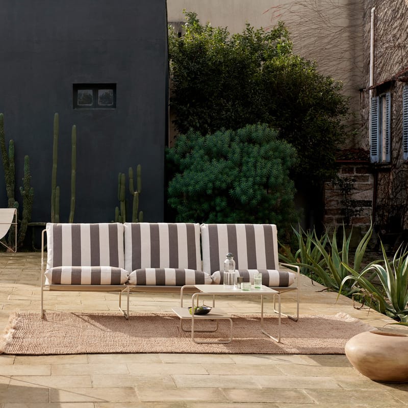 Cb2 outdoor store coffee table