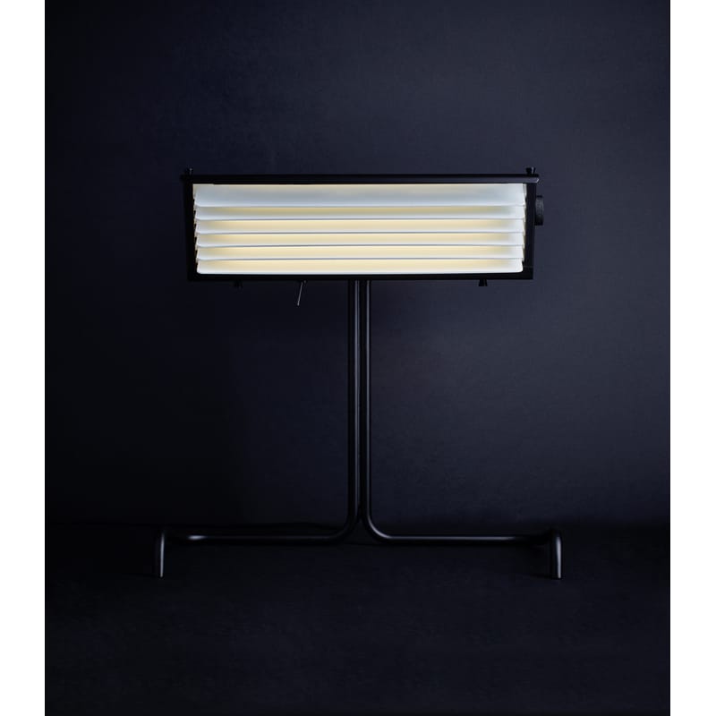 Trettiotre lamp store