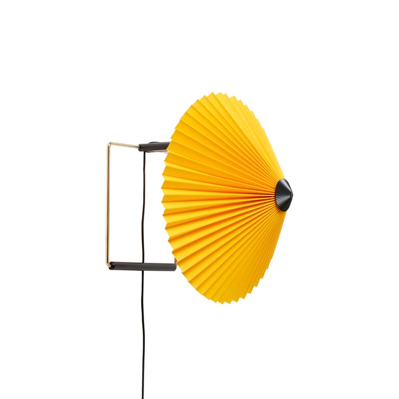 Luminaire - Appliques - Applique avec prise Matin Small tissu jaune / LED - Ø 30 cm - Hay - Jaune - Coton plissé, Fil d\'acier