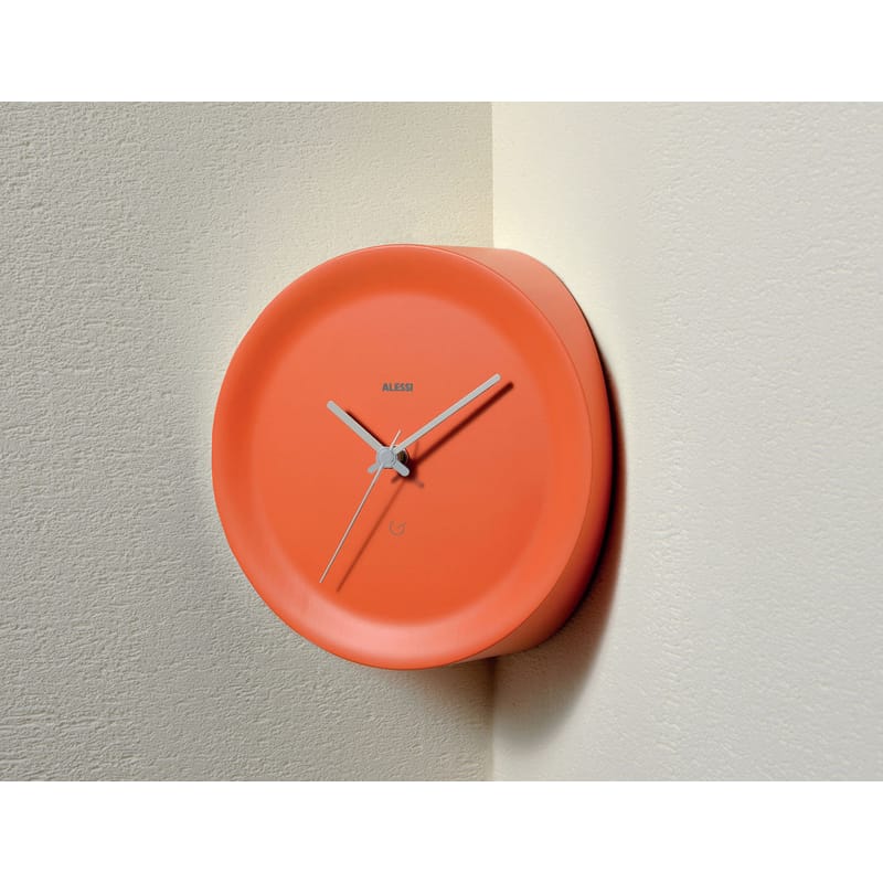 Décoration - Horloges  - Horloge murale Ora In plastique orange gris d\'angle / Ø 21 x H 13 cm - Alessi - Orange / Aiguilles grises - Résine thermoplastique