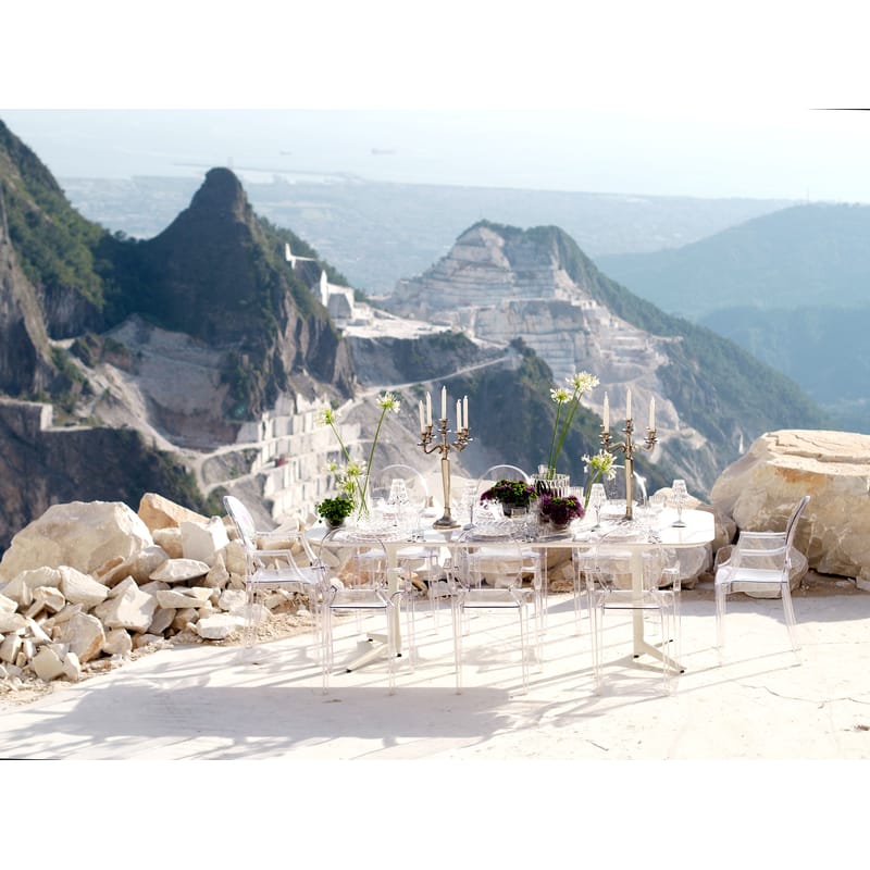 The range top transparent chair