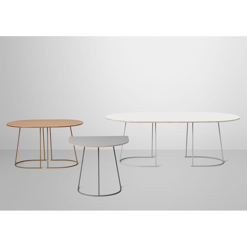 Airy coffee table 2025