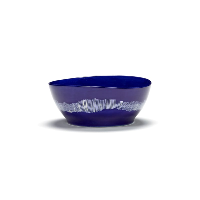 Table et cuisine - Saladiers, coupes et bols - Bol Feast céramique bleu Large / Ø 18 x H 8 cm - Serax - Traits / Lapis lazuli & blanc - Grès émaillé