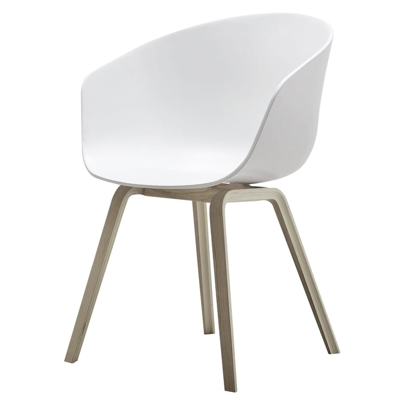 Arredamento - Sedie  - Poltrona About a chair AAC22 materiale plastico bianco legno naturale 4 piedi - Hay - Bianco / Basamento legno naturale - Polipropilene, Rovere saponato