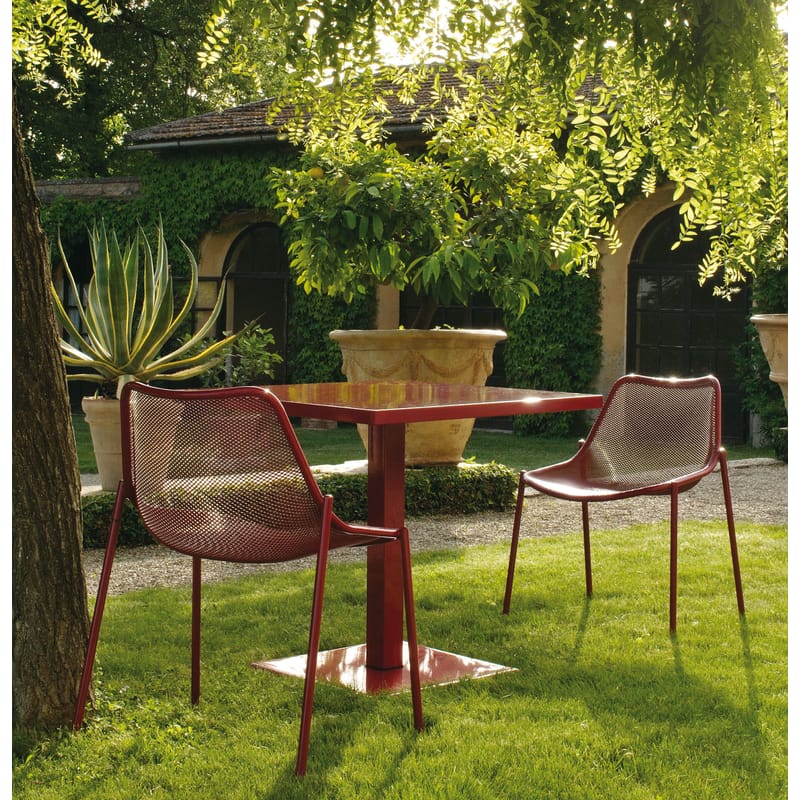 Emu round lounge clearance
