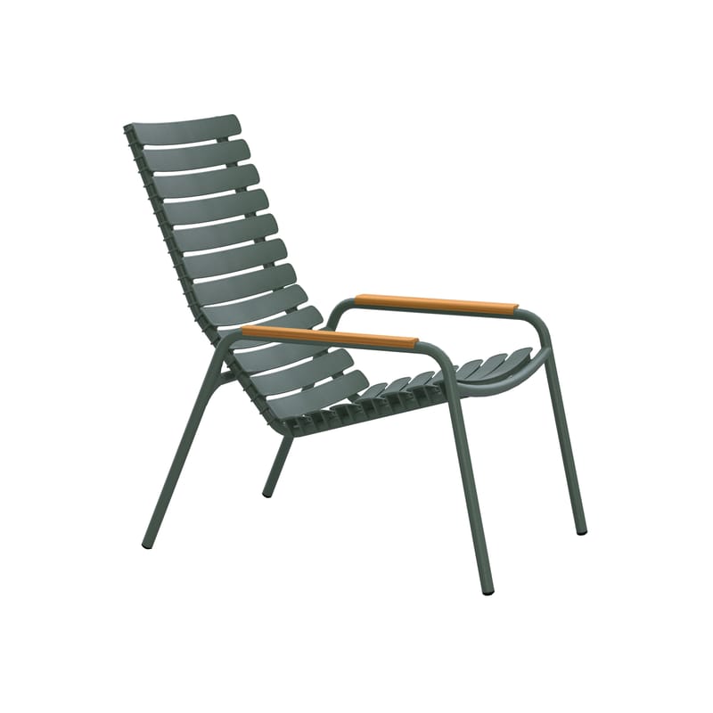 Möbel - Lounge Sessel - Lounge-Sessel ReCLIPS plastikmaterial grün / Armlehnen Bambus - Recycling-Kunststoff - Houe - Olivgrün & Bambus - Bambus, Recycelter Kunststoff, Thermolackiertes Aluminium