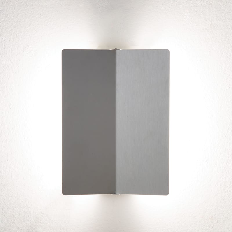 Luminaire - Appliques - Applique  gris argent métal à volet pivotant plié LED /Charlotte Perriand, 1962 - Nemo - Aluminium - Aluminium anodisé, Métal peint