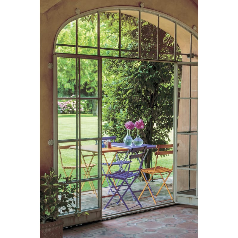 Emu hotsell folding chairs
