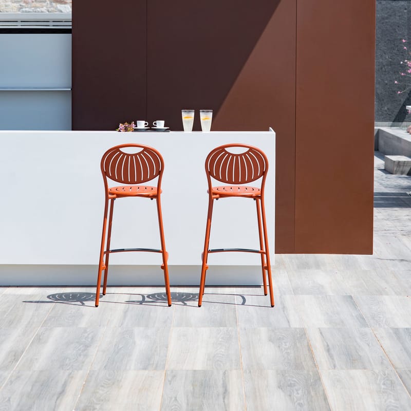 Navy blue on sale metal bar stools