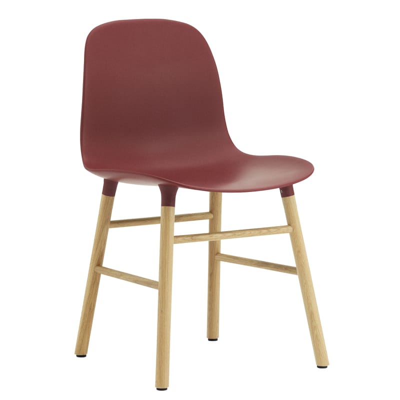 Mobilier - Chaises, fauteuils de salle à manger - Chaise Form plastique rouge bois naturel / Pied chêne - Normann Copenhagen - Rouge / chêne - Chêne, Polypropylène