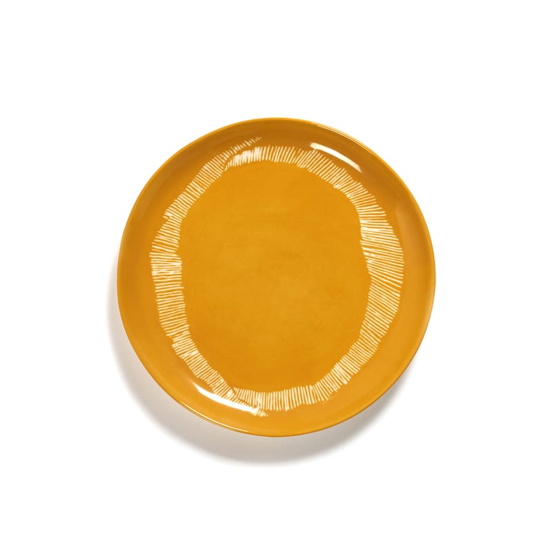 Table et cuisine - Assiettes - Assiette Feast céramique jaune Medium / Ø 22,5 cm - Serax - Traits / Jaune & blanc - Grès émaillé