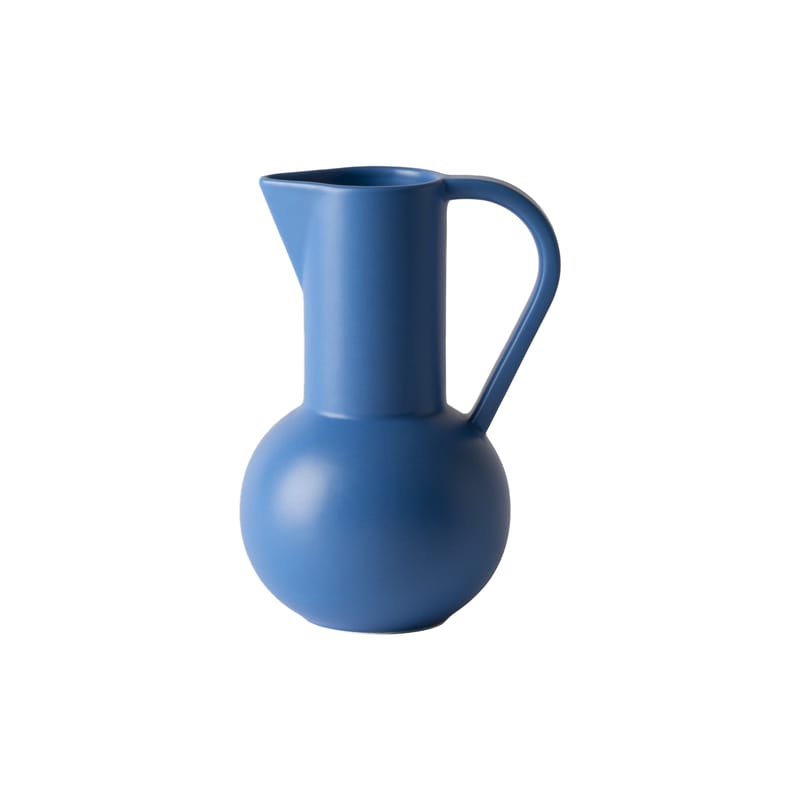 Table et cuisine - Carafes et décanteurs - Carafe Strøm Small céramique bleu / 0,75 L - H 20 cm / Fait main - raawii - Bleu électrique - Céramique émaillé