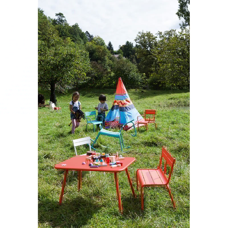 White metal kids table store