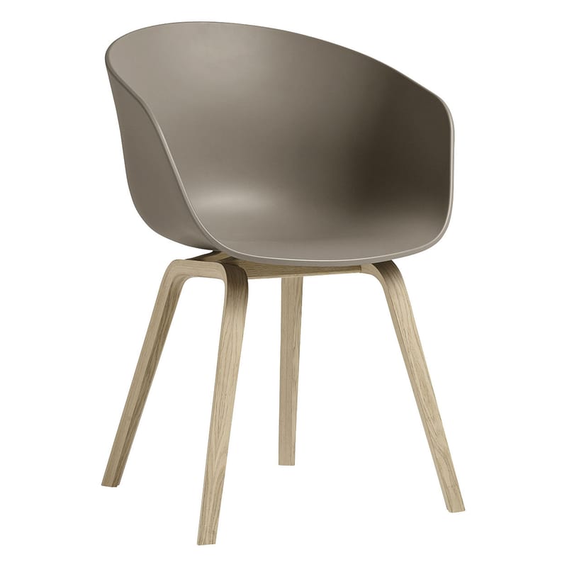 Mobilier - Chaises, fauteuils de salle à manger - Fauteuil  About a chair AAC22 plastique vert / Recyclé - Hay - Kaki / Chêne verni mat - Chêne massif, Polypropylène recyclé
