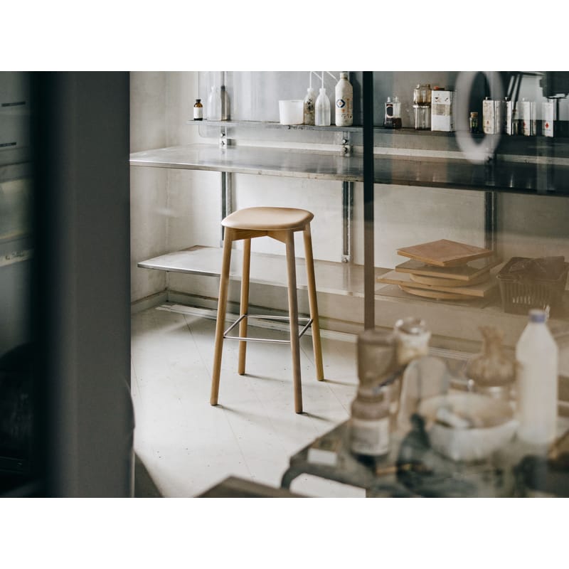 Soft Edge 82 High stool natural wood H 75 cm Wood Hay