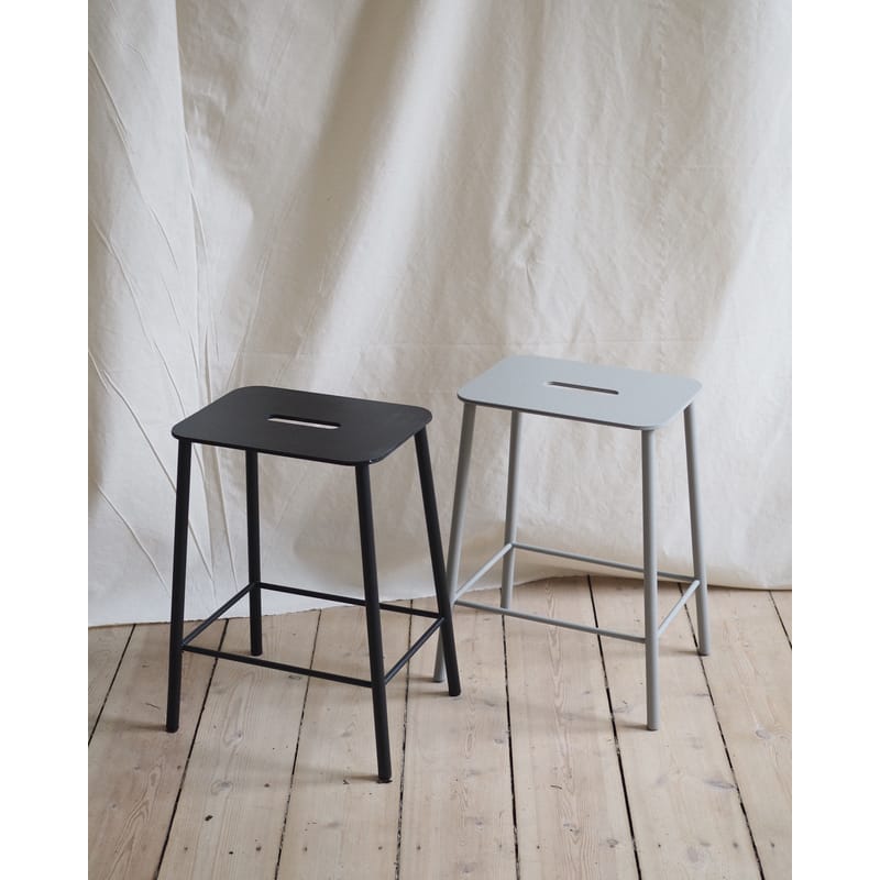 Metal on sale outdoor stool